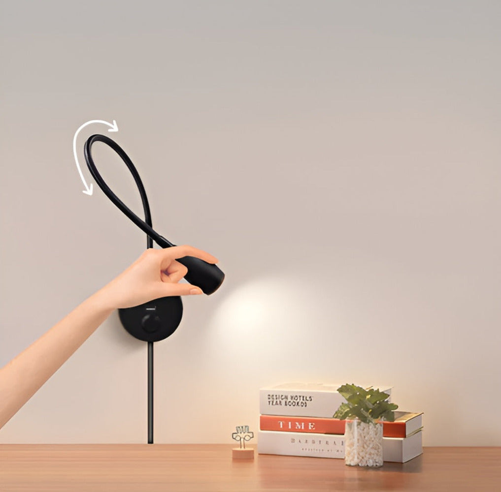 TouchGlow - 2-i-1 Vägglampa med Svanhals och USB-Laddare för Mysiga Läskvällar