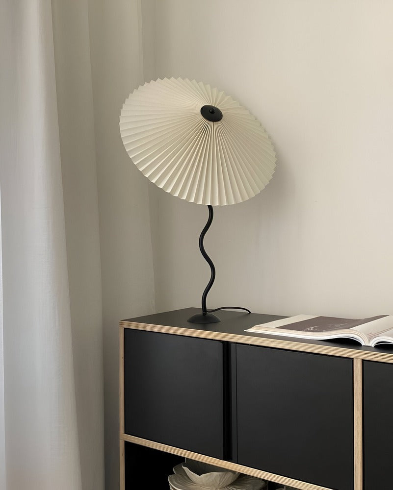 Ori Squiggle Lampa - Fälld Bordslampa - Origami LED Bordslampa