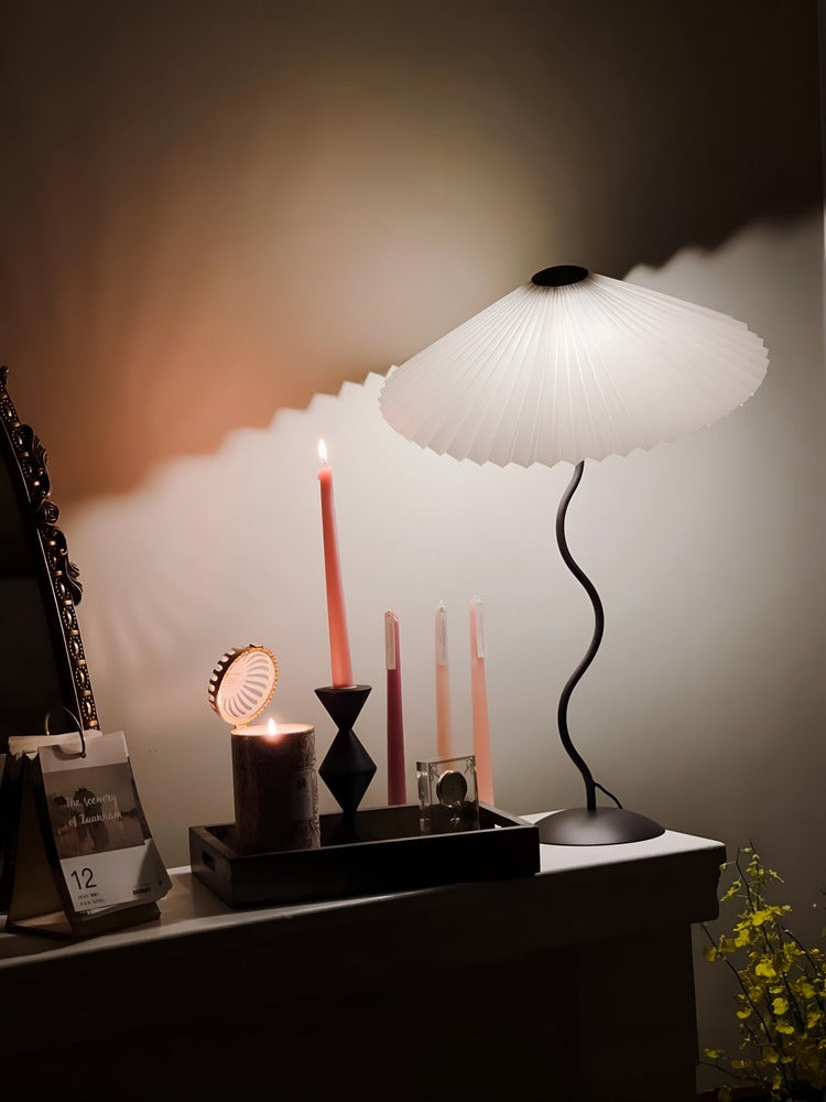 Ori Squiggle Lampa - Fälld Bordslampa - Origami LED Bordslampa