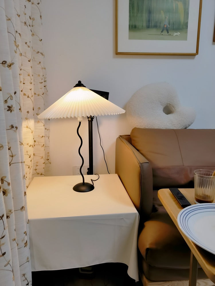Ori Squiggle Lampa - Fälld Bordslampa - Origami LED Bordslampa