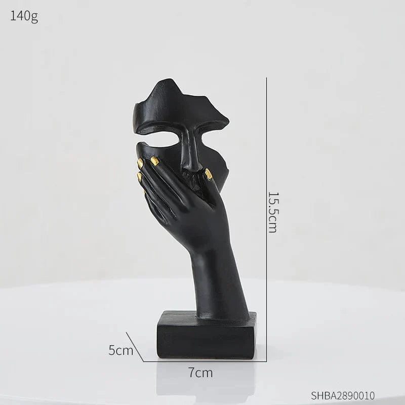 Modern dekorationsskulptur i resin visad från sidan