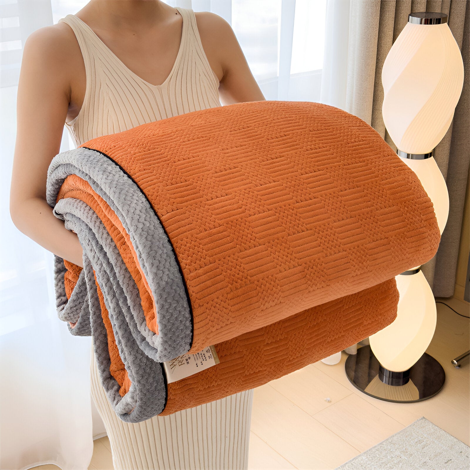 Mjuk Präglad Mysfilt med Elegant Kantdesign - Bekväm, Maskintvättbar Komfort för Heminredning