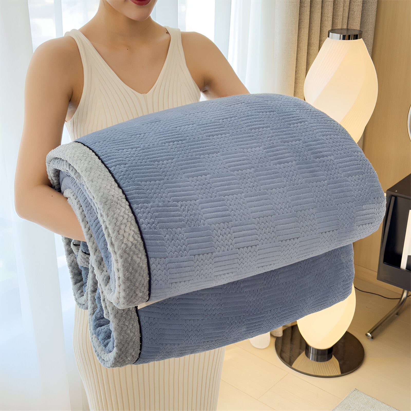 Mjuk Präglad Mysfilt med Elegant Kantdesign - Bekväm, Maskintvättbar Komfort för Heminredning