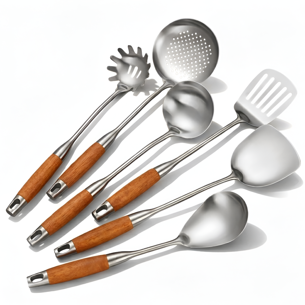 Köksredskapsset i Rostfritt Rtål, Silver, 6 delar – Köksredskap med Trähandtag – inkl. Stekspade, Slev och Pastaslev