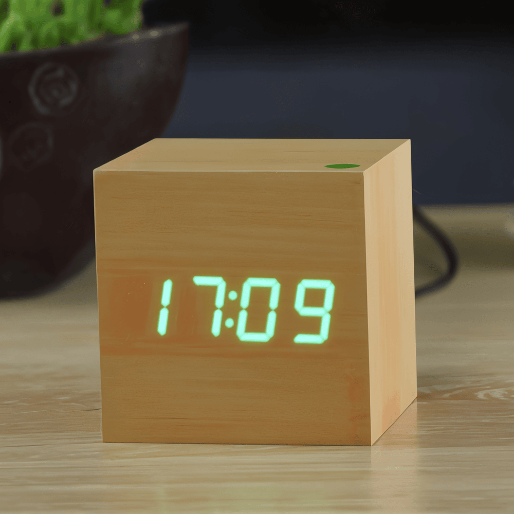 Digital LED Väckarklocka - Kubklocka - Träklocka