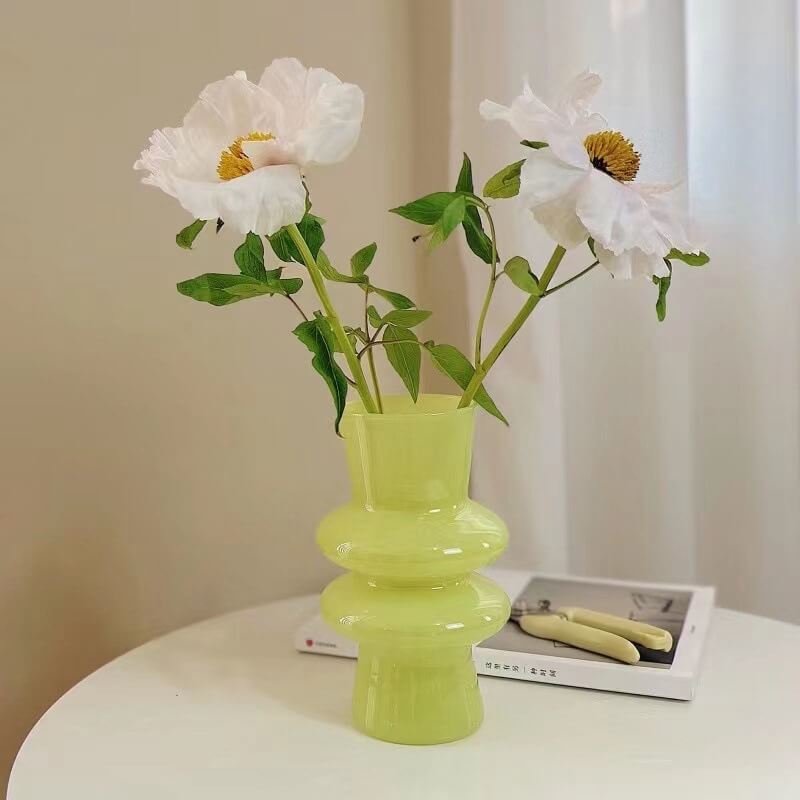 Glasblomvas med vågig design