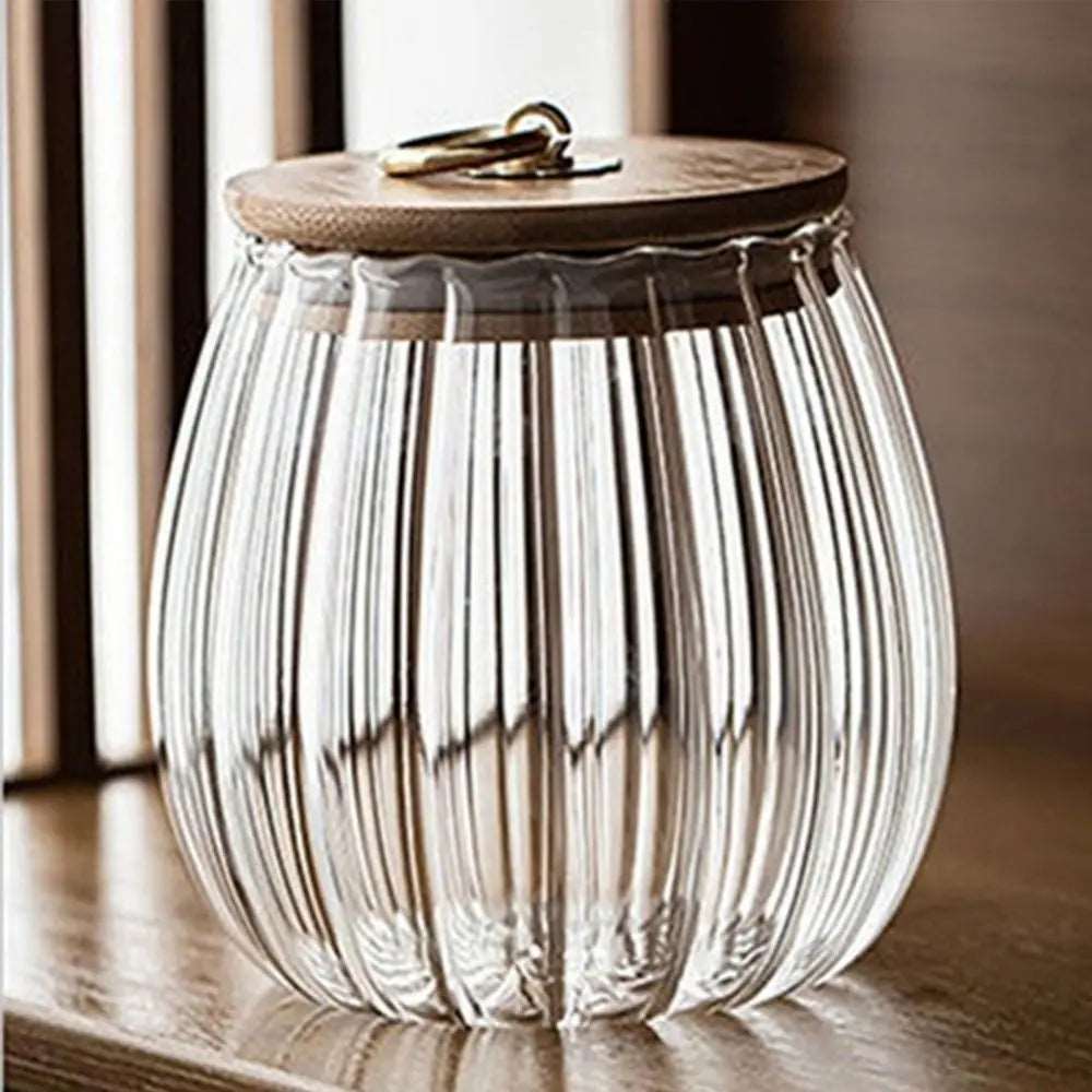 Förvaringsburk i glas med tättslutande trälock
