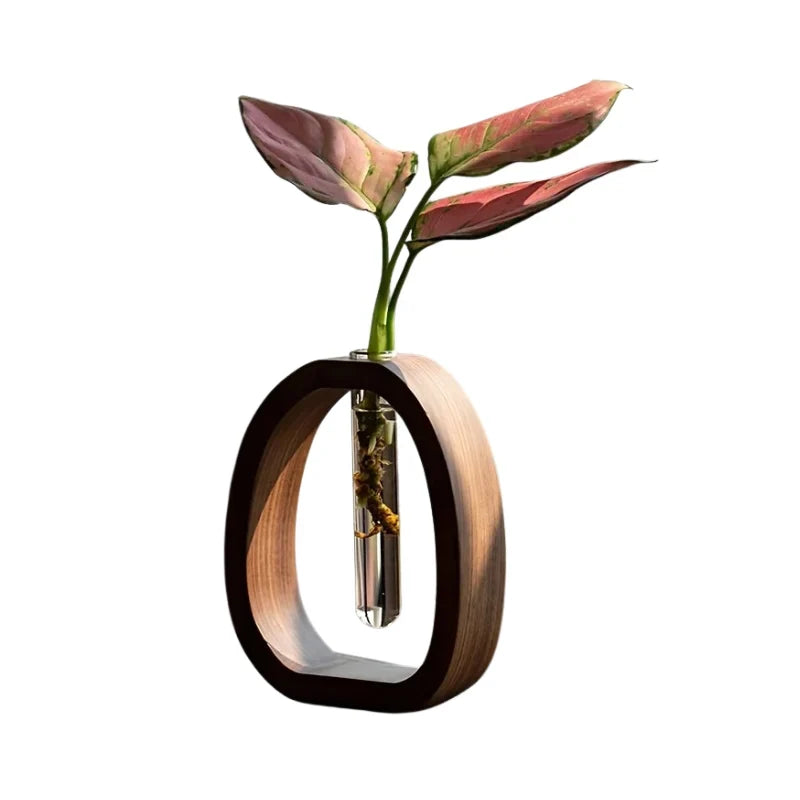 NÀrbild av trÀdekoration för en enstaka blomma