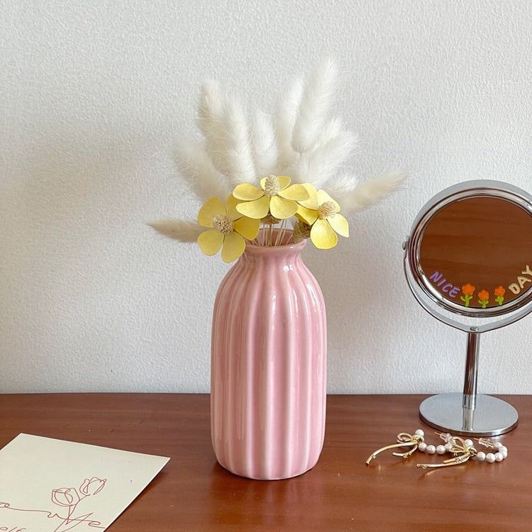 Keramiskt blomvas minimalistisk design