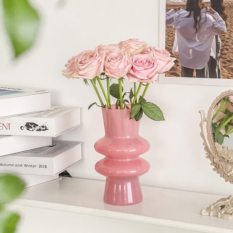 Glasblomvas med vågig design