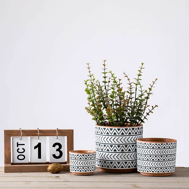 Vaser I Keramik Med Nordisk Geometrisk Design