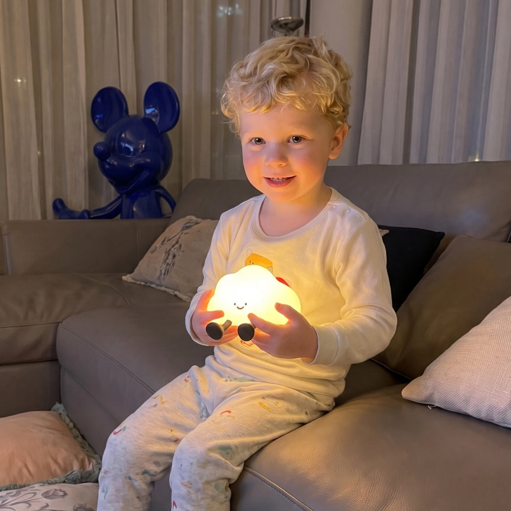 Närbild av nattlampans mjuka silikonmaterial och molnform
