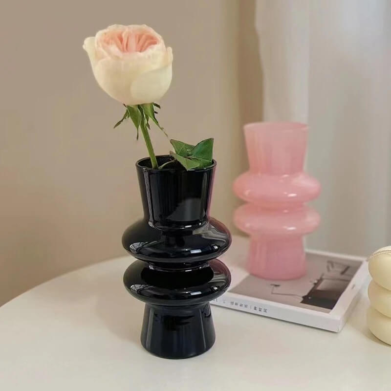 Glasblomvas med vågig design