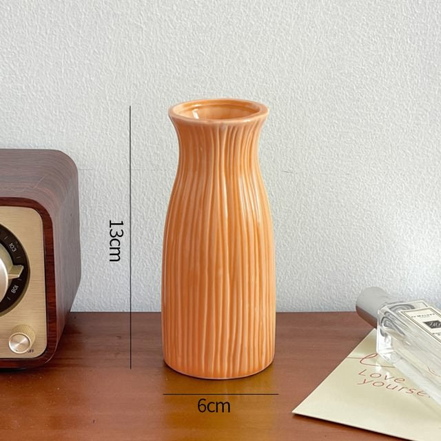Keramiskt blomvas minimalistisk design