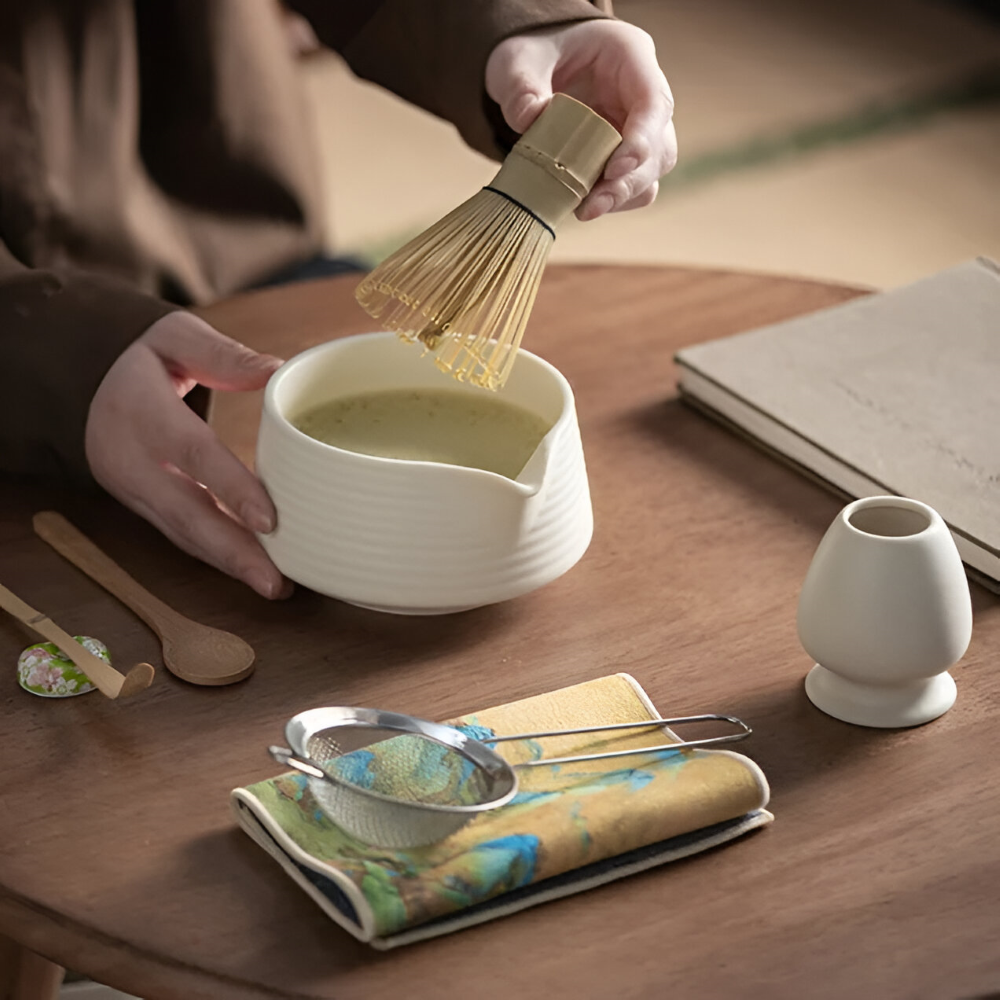 Premium Matcha Set Keramik & Bambus (8-delar) – Inkl. Skål, Visp, Sikt & Hållare