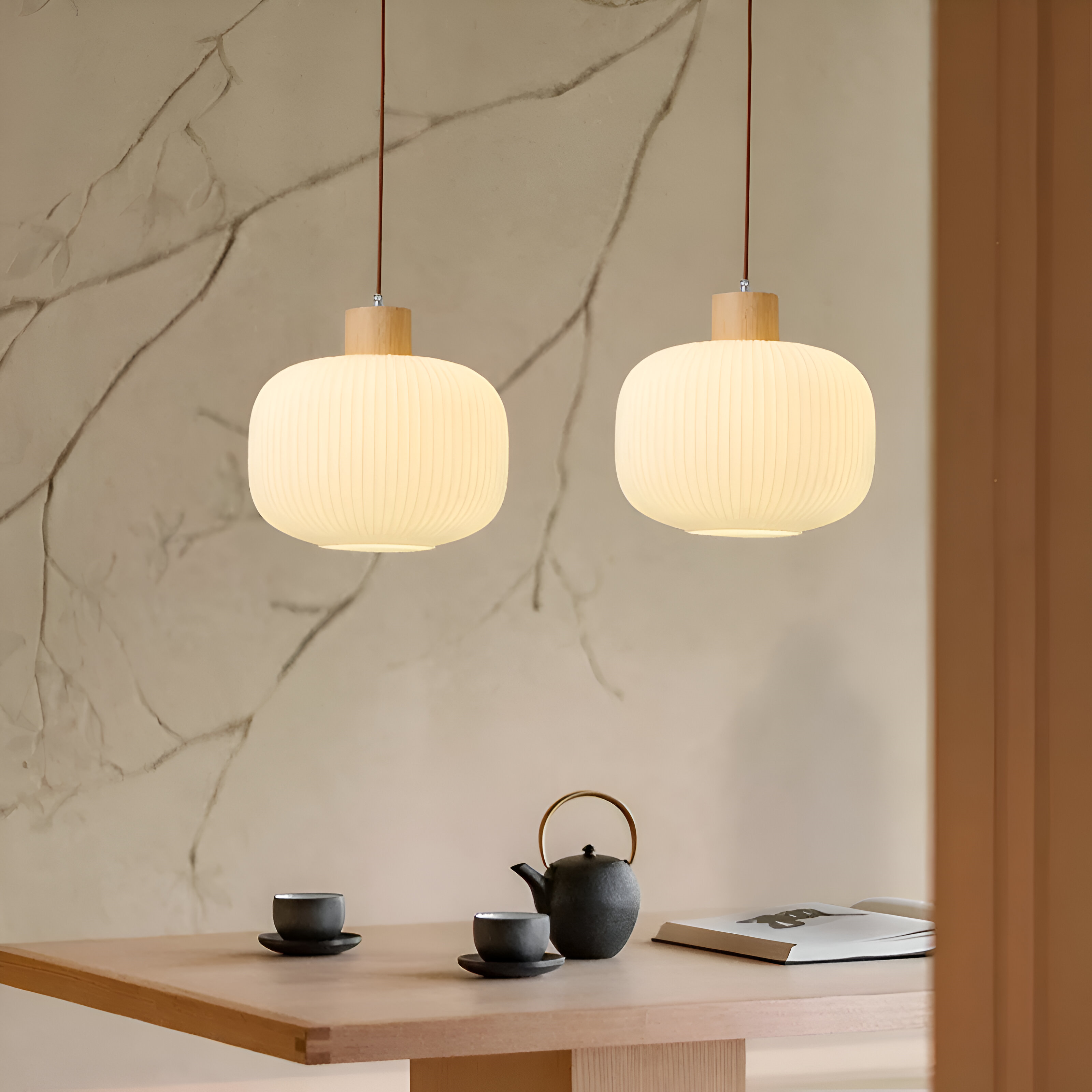 AkariLuxe Pendellampa - Elegant Japansk Mjölkvit Ribbad Glas Hänglampa