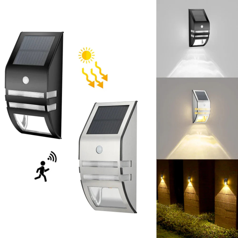 Utomhusvägglampa med solpanel och LED-belysning tänd i mörker
