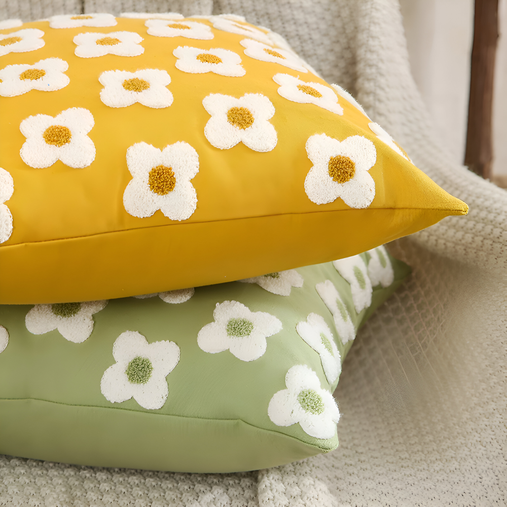 Blooma Soffkuddar - Broderade Fyrkantiga & Rektangulära Blomkuddöverdrag