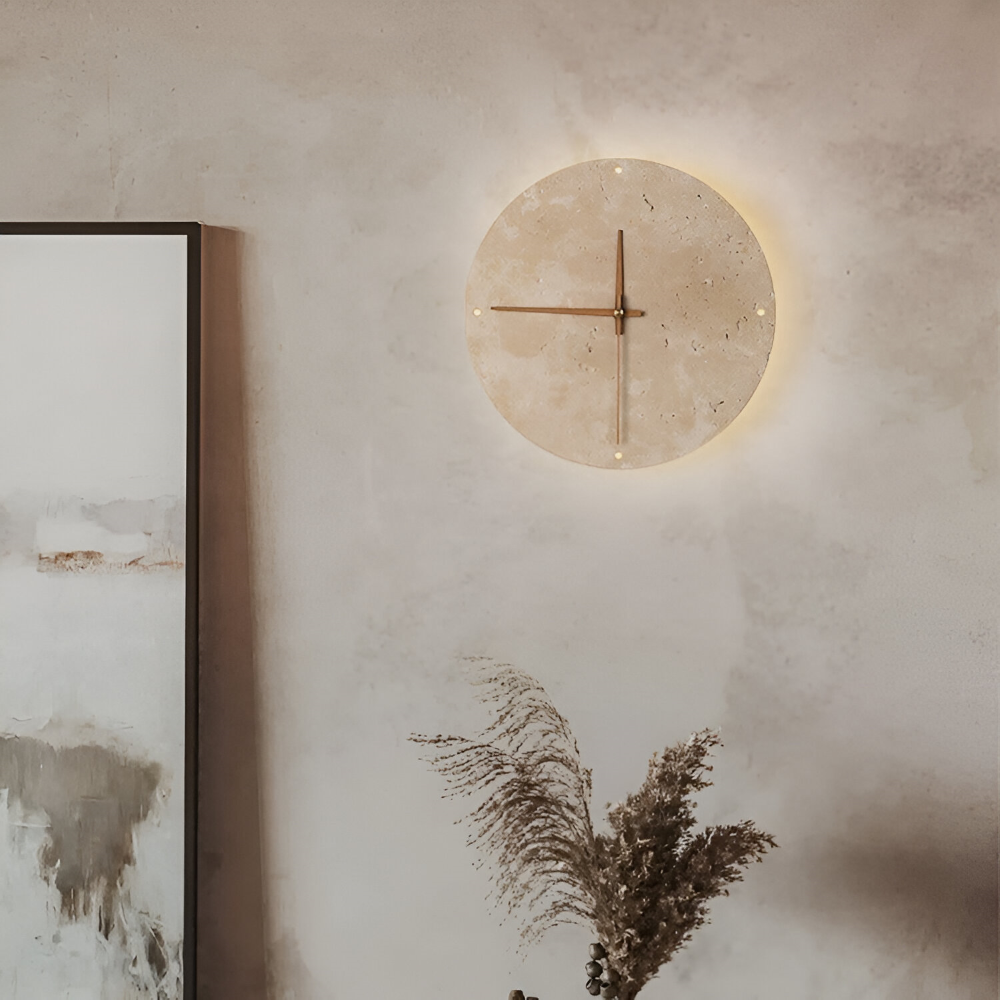 Samtida Rund LED-Väggklocka - Modern Väggklocka med Design i gul Travertin och Trä för Inredning av Vardagsrum