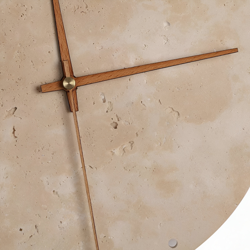 Samtida Rund LED-Väggklocka - Modern Väggklocka med Design i gul Travertin och Trä för Inredning av Vardagsrum
