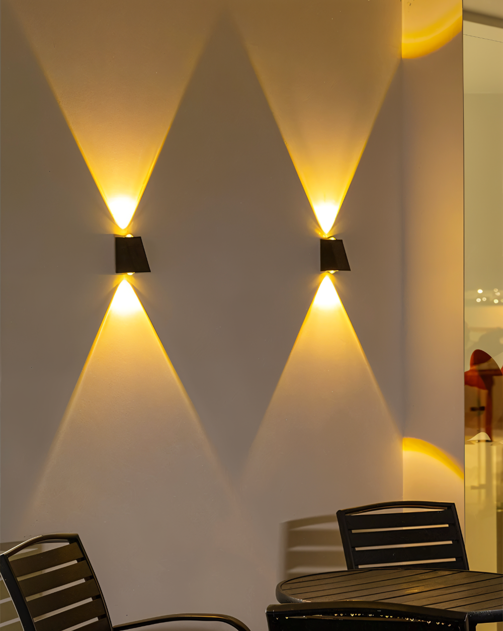 DualLit Solarlampor Trädgård - Up Down IP54 Utomhusvägglampa Modern - Vägglampa Sol