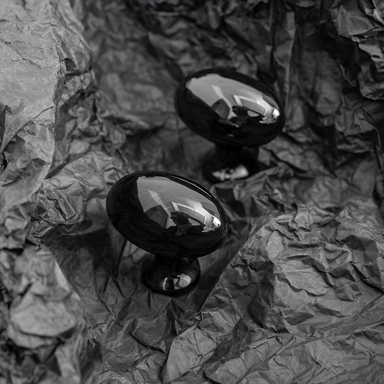 Eleganta Massiva Messingskåpsknoppar - Premium Italienskt Hantverk