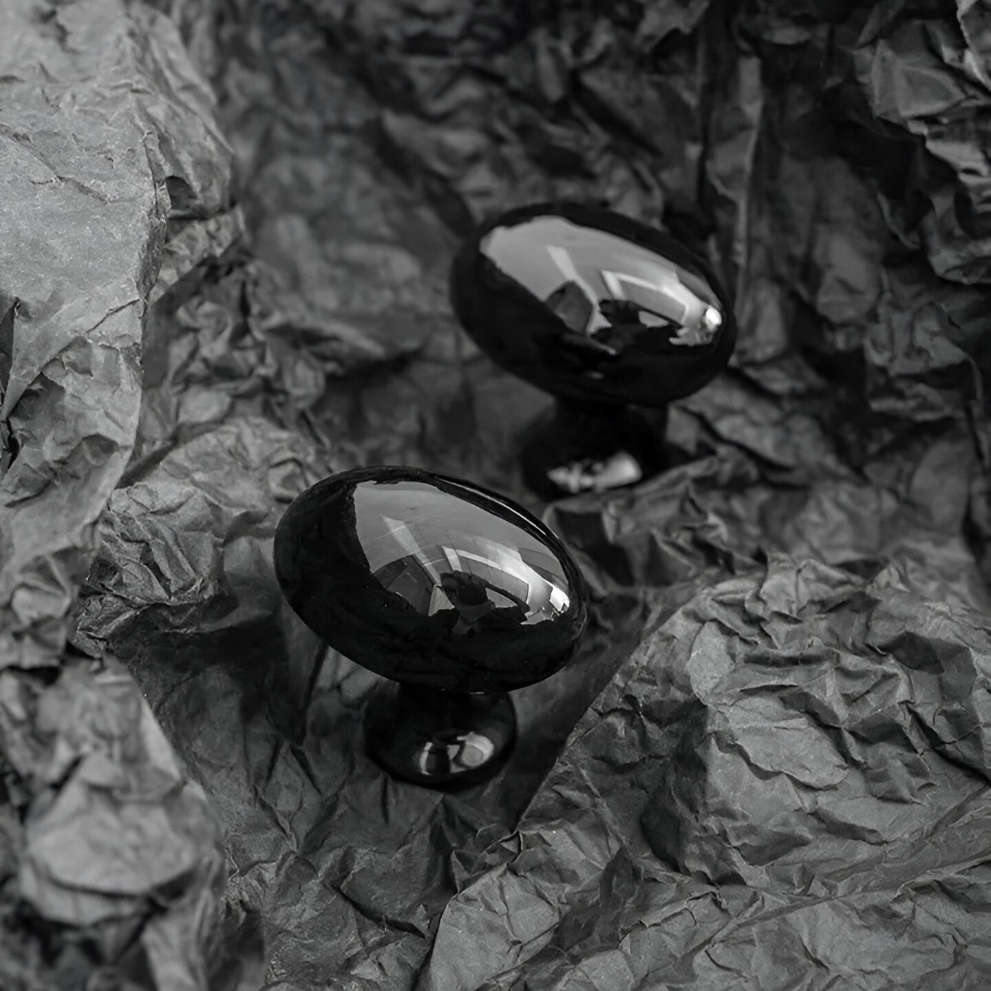 Eleganta Massiva Messingskåpsknoppar - Premium Italienskt Hantverk