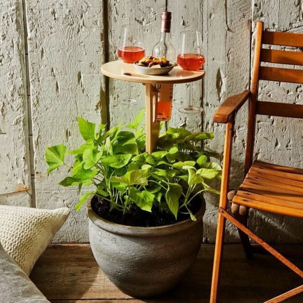 Elegant Bärbart Picknickbord - Högkvalitativt Trä För Trädgårds- Och Utomhusaktiviteter 1