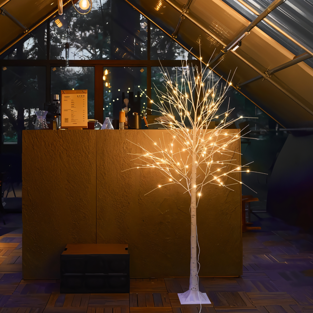 Faux Julgran - 132 LED Belyst Björkträd - USB Drivna Golvlampa
