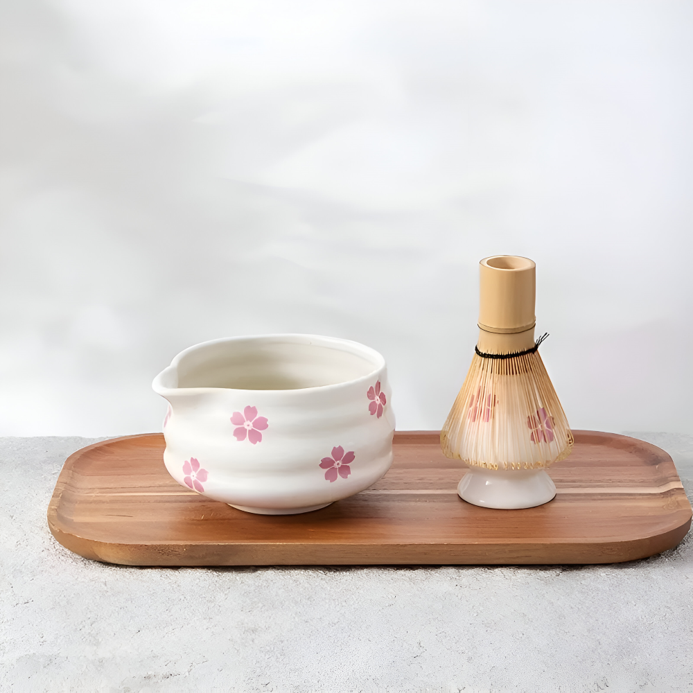 Floral Matcha Set Vit (5-delat) med Hällskål, Chasen Bambusvisp & Hållare – Keramisk Tezeremonisett
