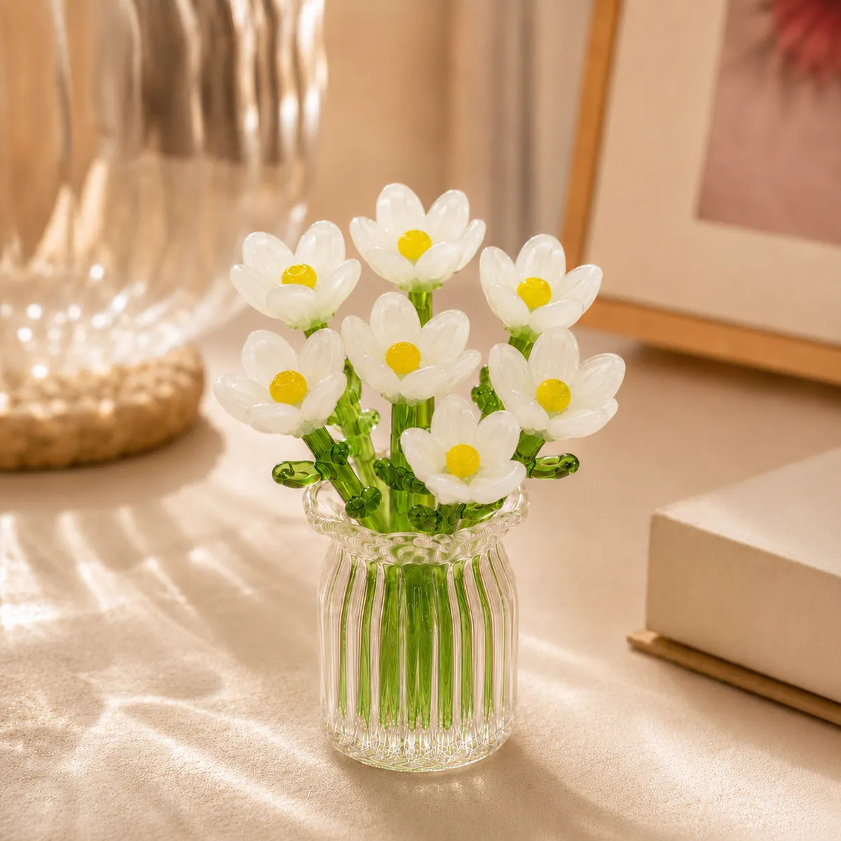 Konstblommor Med Glasvas För Bordsdekoration