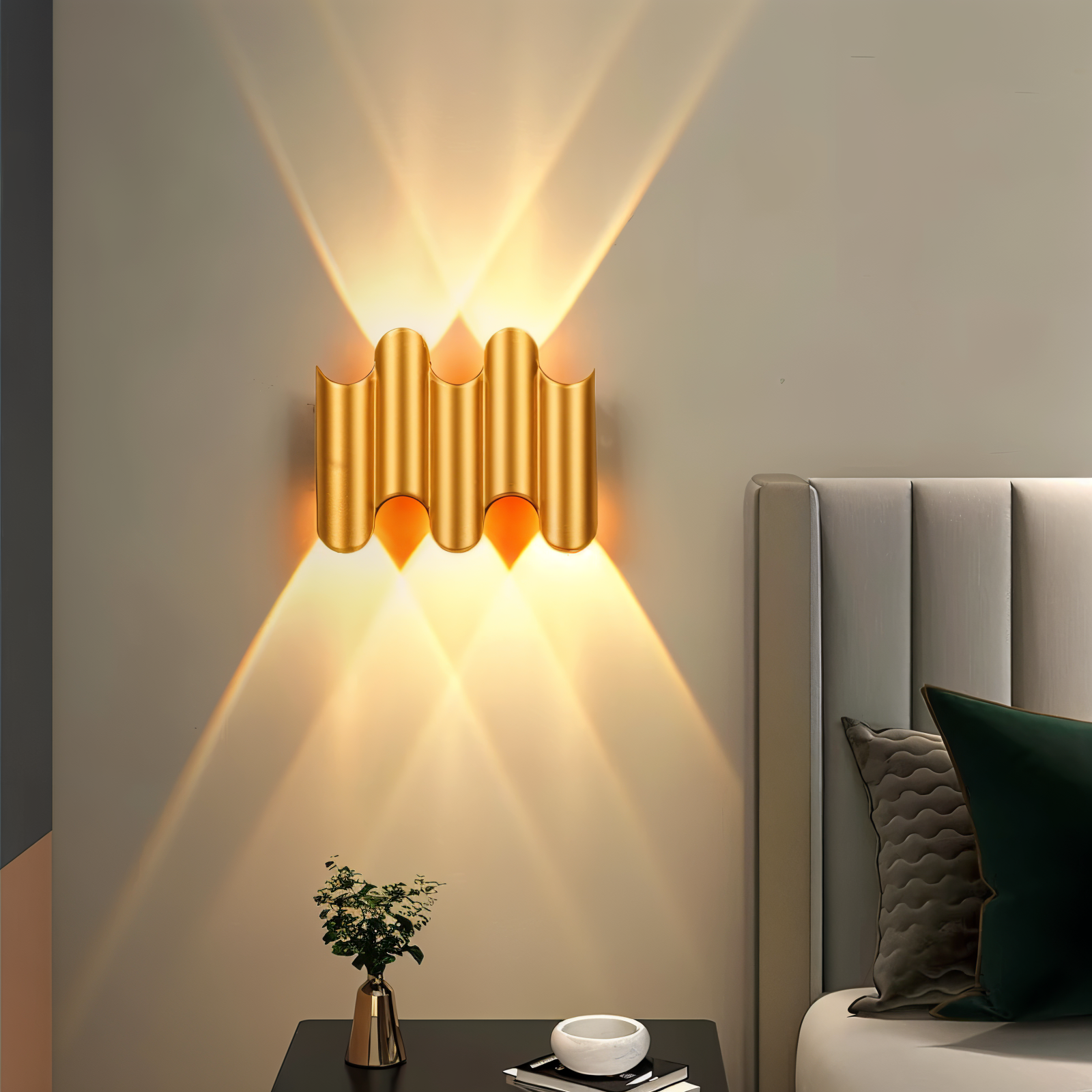 GlamWave Vägglampa - Svart Guld Upp Ner Väggbelysning - Modern LED Väggdekoration Lampa