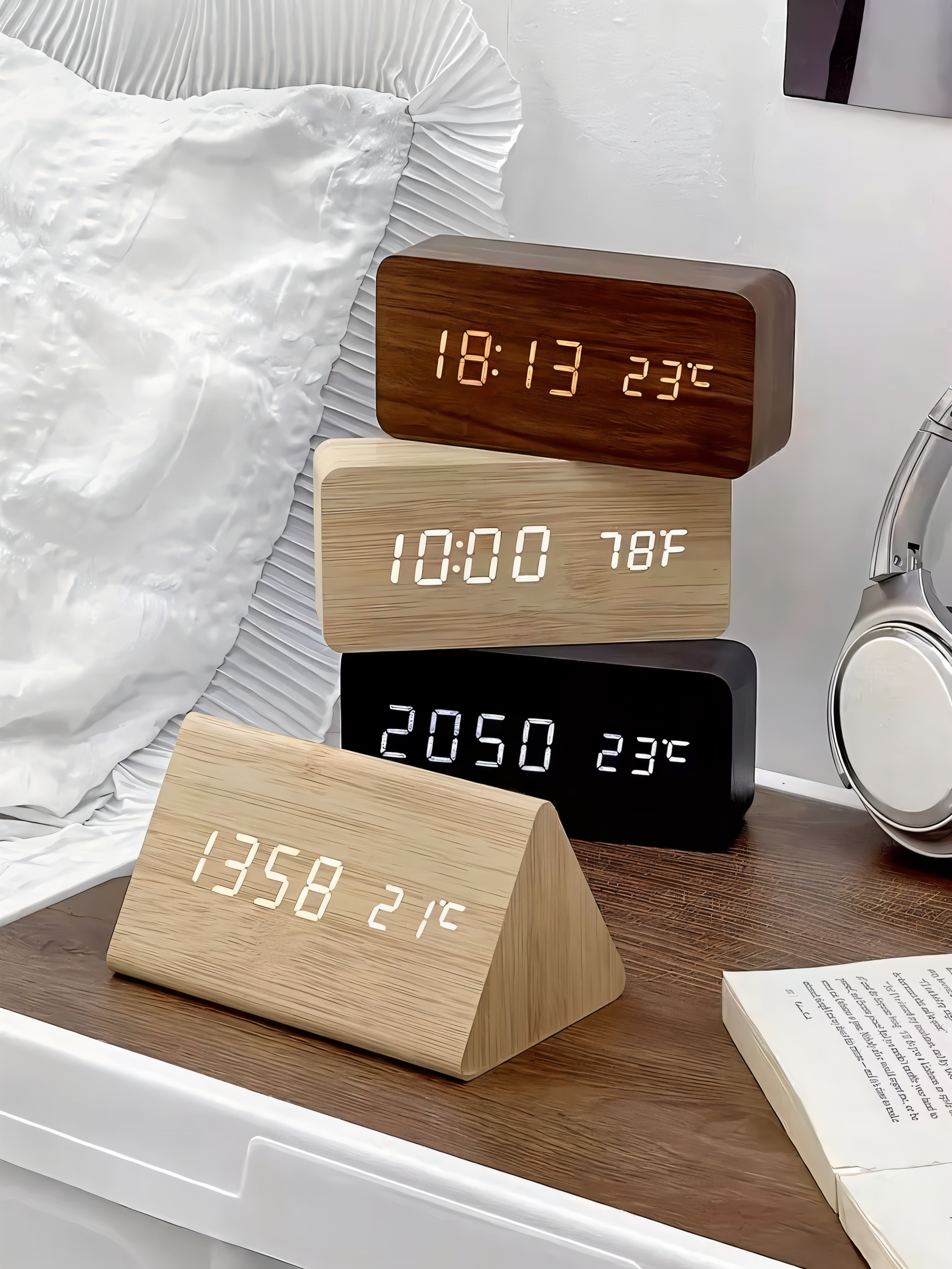 Modern LED-väckarklocka med digital display - Väckarklocka i plast