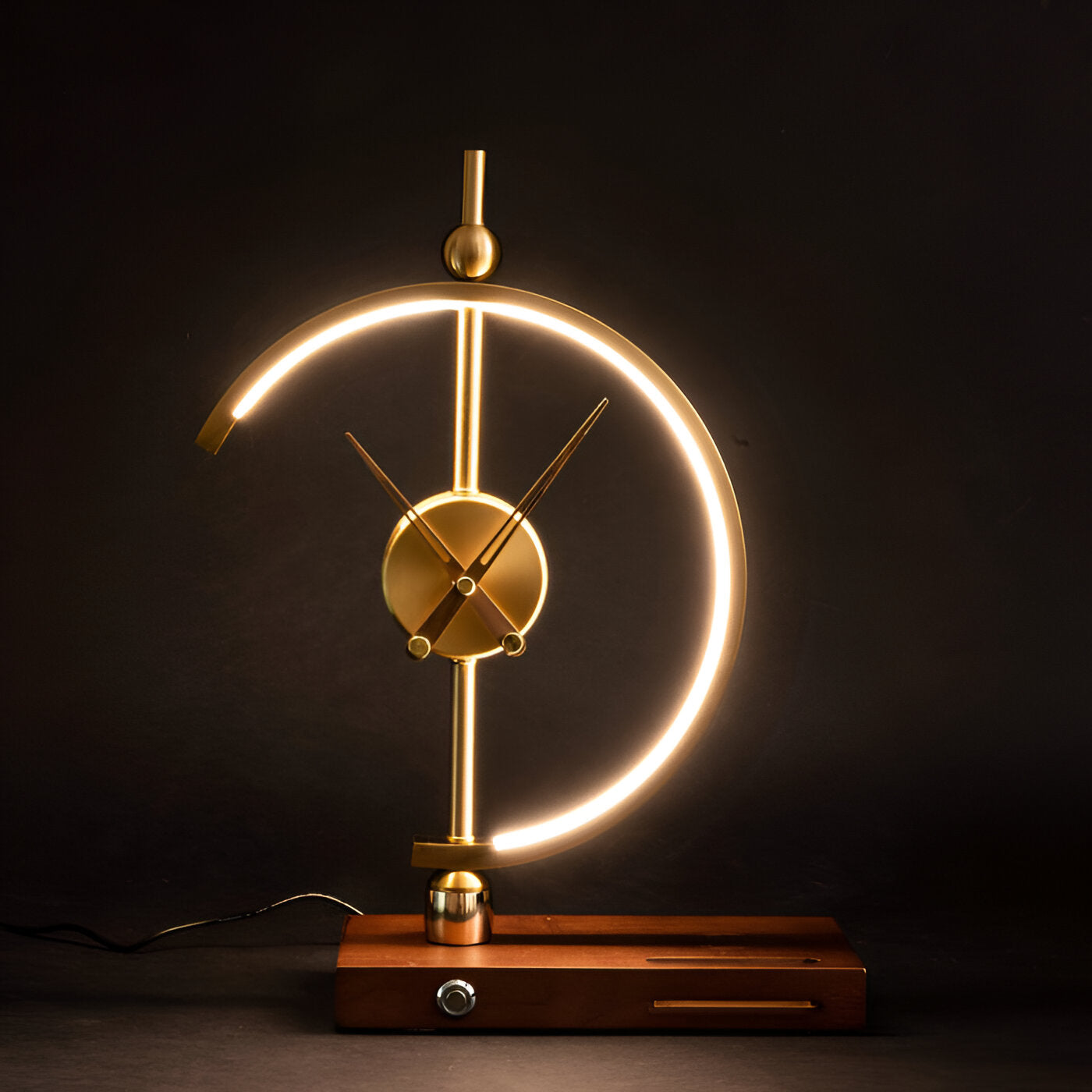 GLux Klocka - LED Bordslampa Gyllene Tid - Geometrisk Qi Trådlös Laddare & Klocka