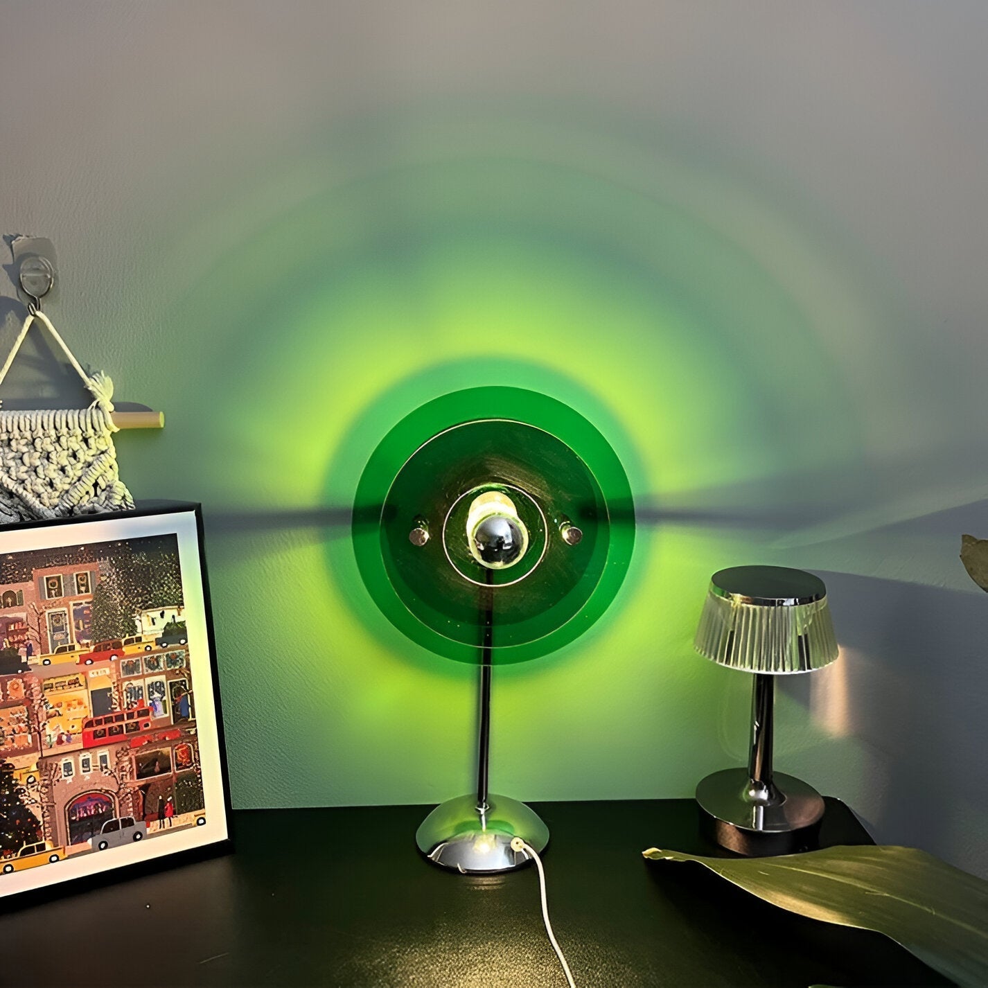 Bordslampa Med LED Och Vintage Skivdesign