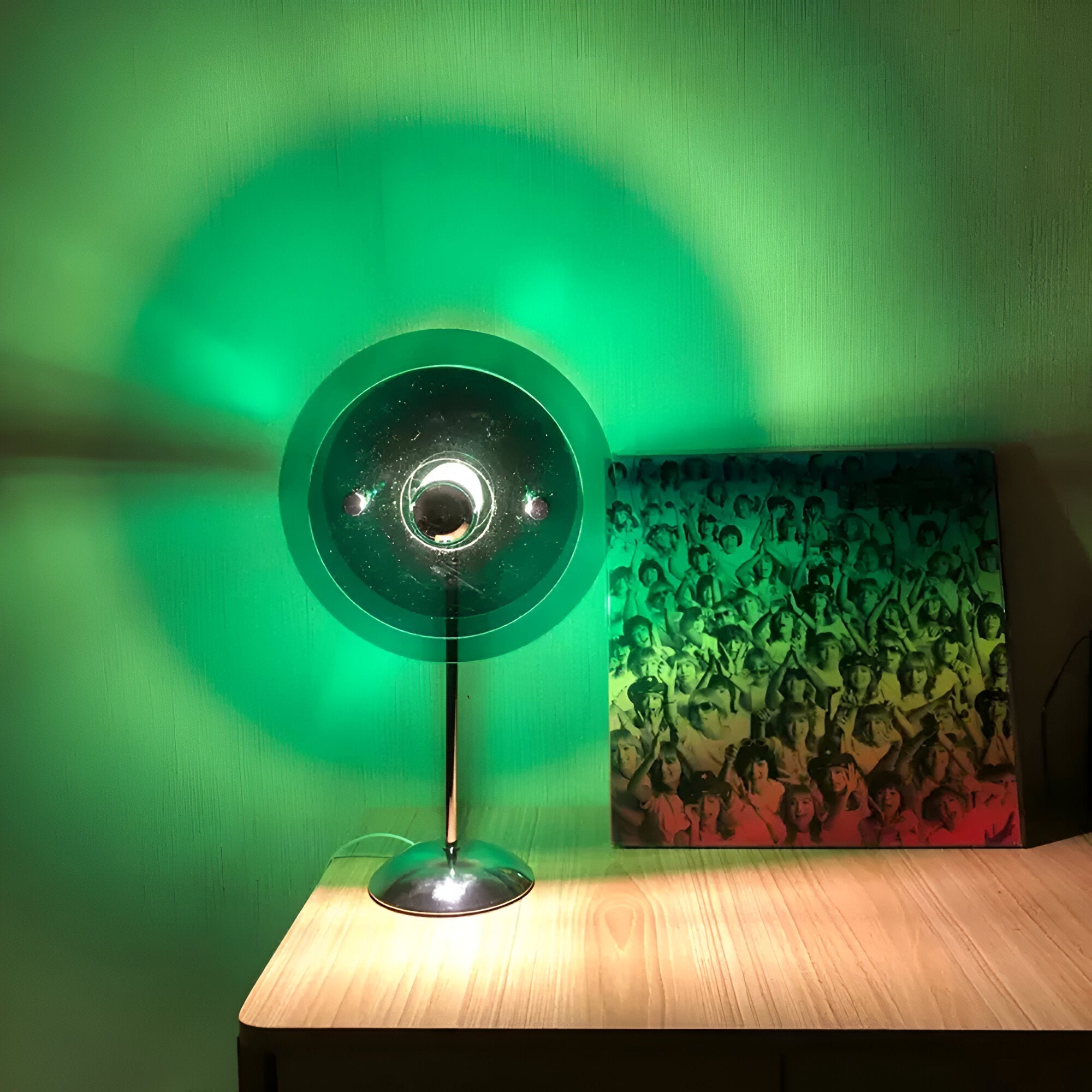 Dekorativ vintagebordslampa med integrerad LED-belysning