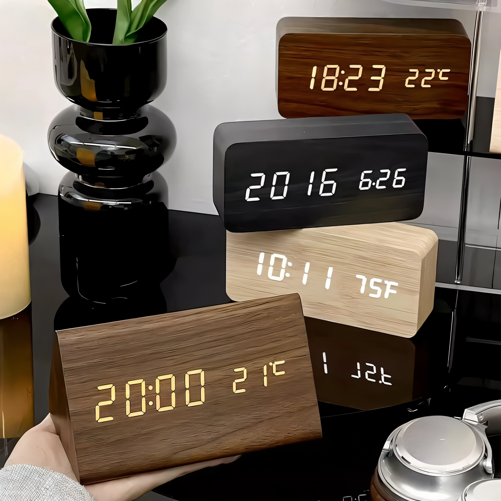 Modern LED digital väckarklocka av trä
