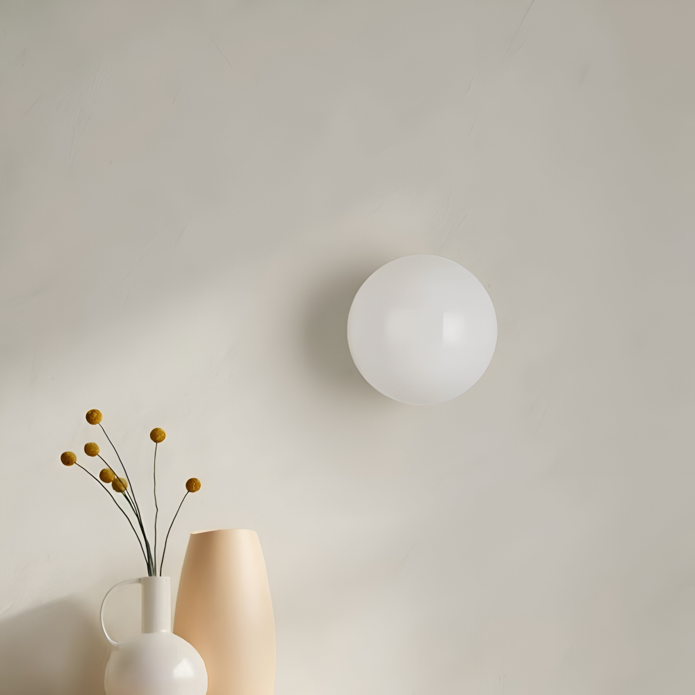 Minimalistisk Rund Glas Vägglampa - Elegant Mjölkvit Inomhus Vägglampa för Modernt Hemdesign