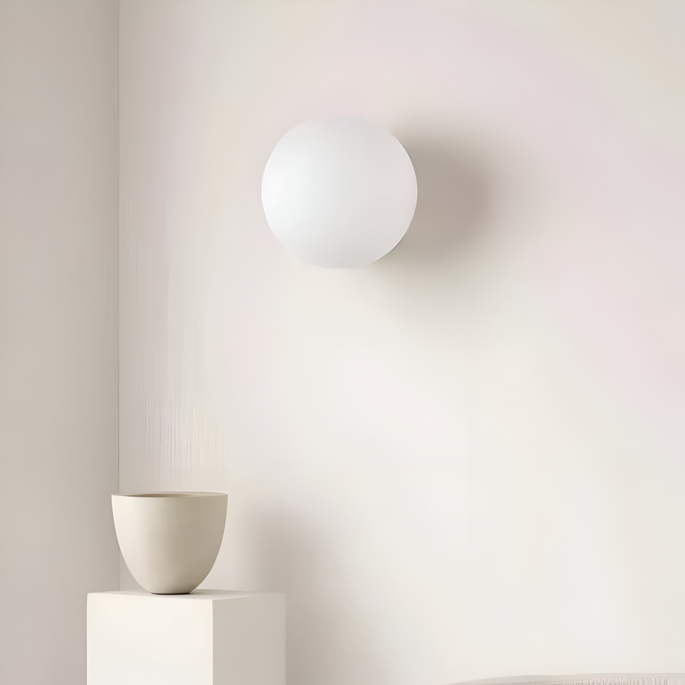 Minimalistisk Rund Glas Vägglampa - Elegant Mjölkvit Inomhus Vägglampa för Modernt Hemdesign