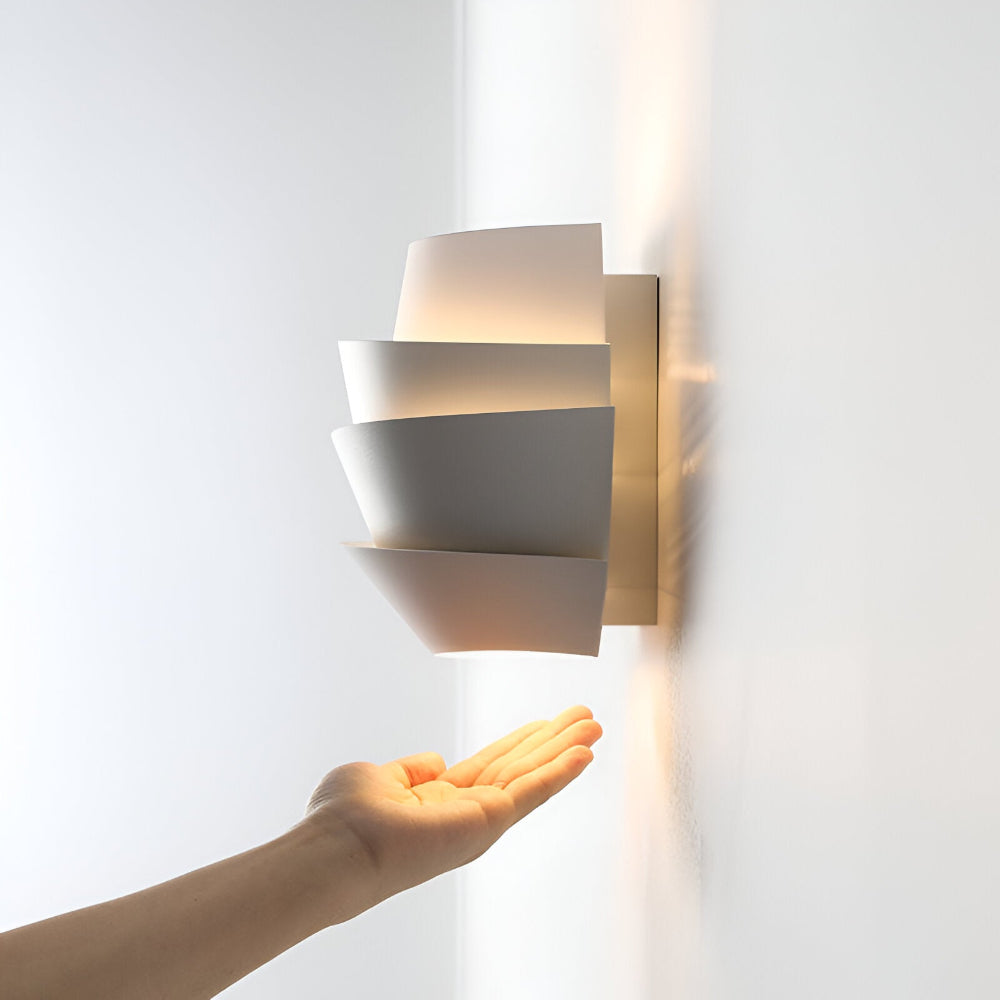 Modern Skandinavisk Vägglampa med Dubbelstrålkastare – Stilig och Funktionell Belysning för Ditt Hem