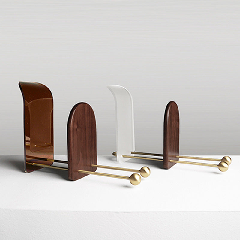Dekorativt bokställ för ordnad bokförvaring i hemmet