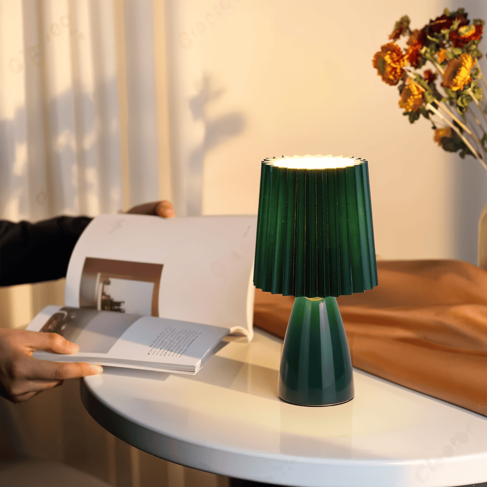 ConePleated Bordslampa - LED Keramisk Milkshake Skrivbordslampa