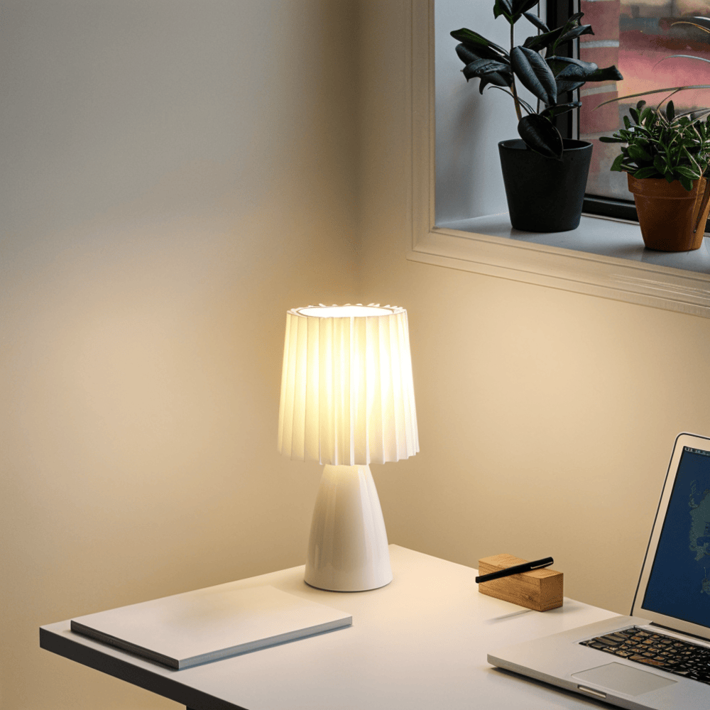 ConePleated Bordslampa - LED Keramisk Milkshake Skrivbordslampa