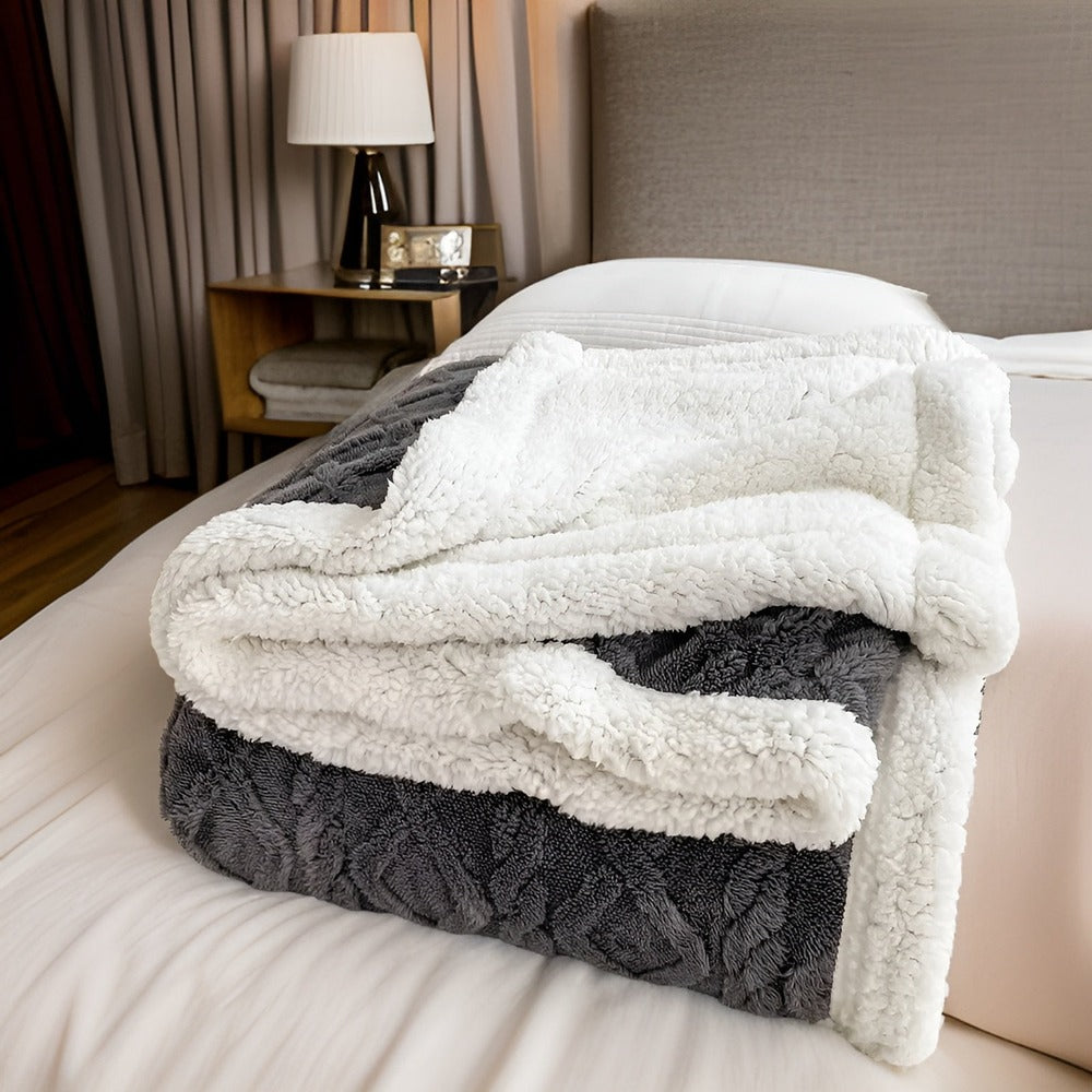 Cozy Cuddle - Dubbelsidig Mysig Fleecefilt för Nattlig Värme med Stil