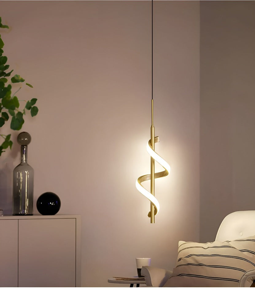FancyTwirl Ljuskrona - Gyllene Spiralformad Taklampa