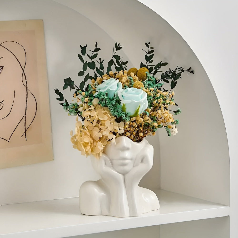 FemmeFlora Vase - Uttrycksfull Blomvas i Keramik med ett Mänskligt Ansikte