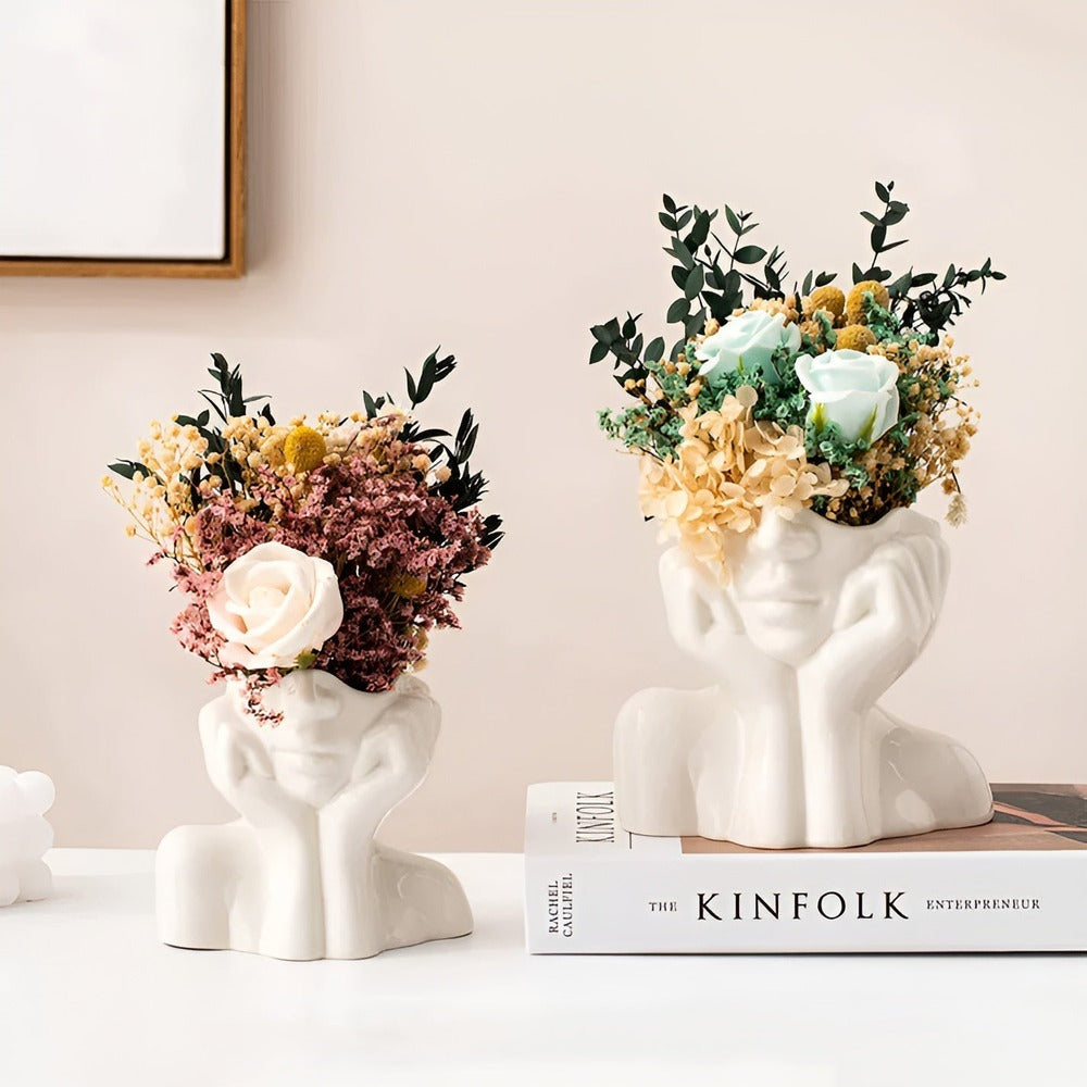 FemmeFlora Vase - Uttrycksfull Blomvas i Keramik med ett Mänskligt Ansikte