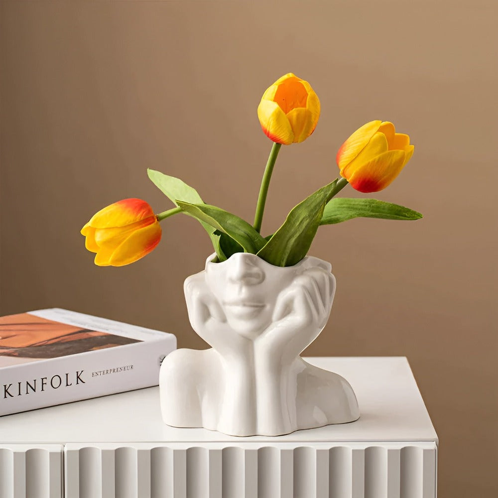 FemmeFlora Vase - Uttrycksfull Blomvas i Keramik med ett Mänskligt Ansikte