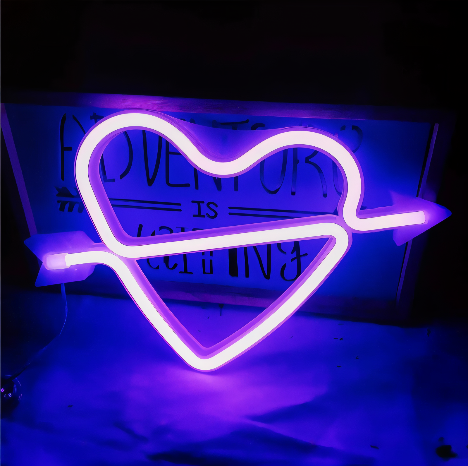 Geom Neon Lights - Förtrollande LED-Ljusskyltar för Festlig Heminredning