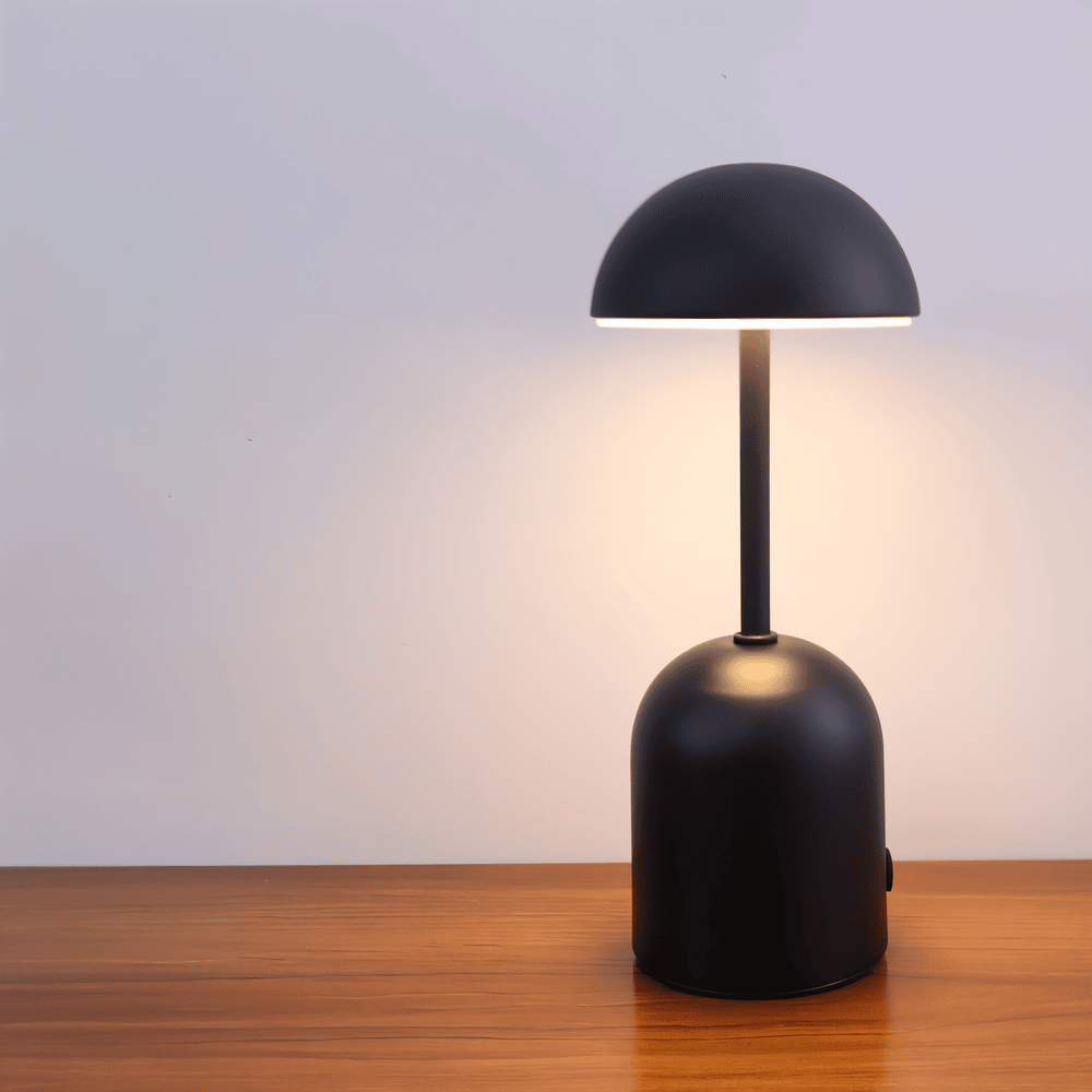 HalfOrb Bordslampa - Elegant Metallisk LED-Lampa med Kupol